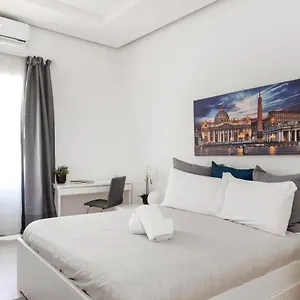 maison-cavour.it-romehotels.com/